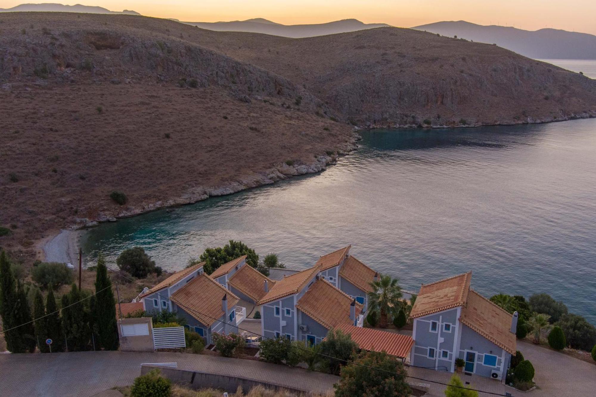 Οι Νυμφεσ Του Γαλαξιδιου Villa Galaxídhion Buitenkant foto
